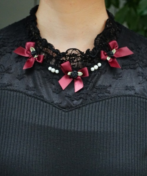 axes femme POETIQUE（アクシーズファムポエティック）の「ローズ×リボン装飾インナー（Tシャツ/カットソー・レディース・ホワイト/ブラック・MEDIUM）」の9枚目の写真