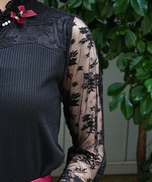 axes femme POETIQUE（アクシーズファムポエティック）の「ローズ×リボン装飾インナー（Tシャツ/カットソー・レディース・ホワイト/ブラック・MEDIUM）」の10枚目の写真