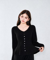 【新作登場】 ニット レディース リブニット 長袖 スクエアネック パフスリーブ ボリューム袖 ロングカフス シェル調ボタン 光沢ボタン 飾りボタン ペプラム フレア裾 ウエストシェイプ ショート丈 細見え 上品 きれいめ フェミニン 秋 冬