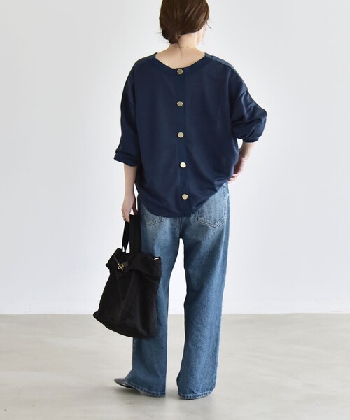 quaranciel(カランシエル)の「〈洗濯機可能〉シアー ダンボール ボタン Vネック ルーズ プルオーバー(Tシャツ/カットソー・レディース・ナチュラル/ネイビー/ブラウン・ONE SIZE)」の20枚目の写真