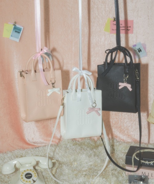 JILL by JILL STUART(ジルバイジルスチュアート)の「Link J ミニトートバッグ(ショルダーバッグ・レディース・ホワイト/ブラック/ピンク・FREE)」の4枚目の写真