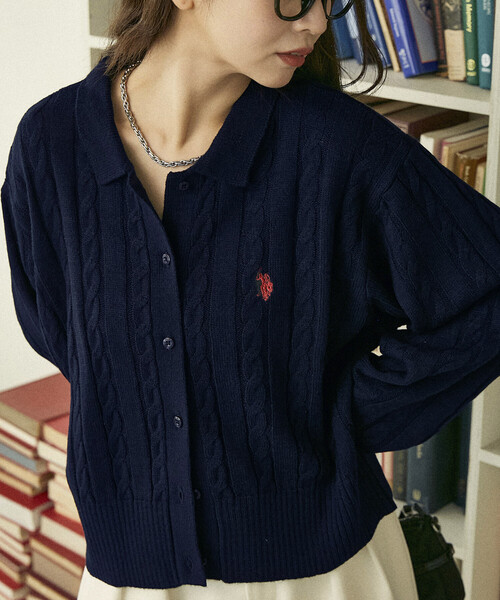 U.S. POLO ASSN.(ユーエスポロアッスン)の「U.S. POLO ASSN. × PUBLUX/ユーエスポロアッスン 別注 ケーブルニット ポロ カーディガン 限定展開(カーディガン/ボレロ・レディース・グレー/チャコールグレー/ネイビー/ナチュラル・フリ-)」の18枚目の写真