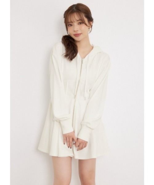 rienda（リエンダ）の「フーディーミニカットワンピース　秋服（ワンピース・レディース・ブラック/アイボリー/ライトブラウン・SMALL/MEDIUM）」の2枚目の写真