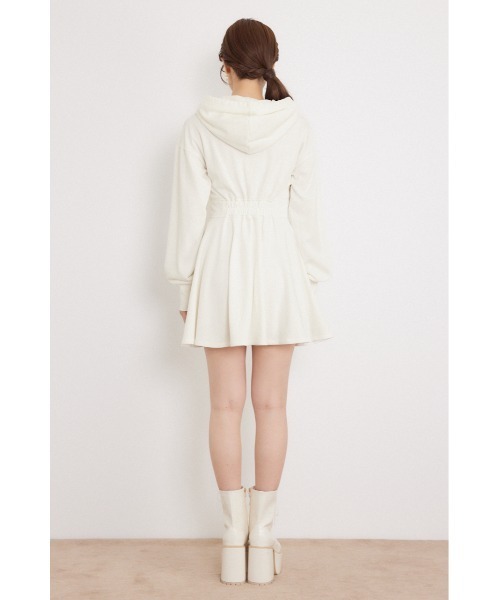 rienda（リエンダ）の「フーディーミニカットワンピース　秋服（ワンピース・レディース・ブラック/アイボリー/ライトブラウン・SMALL/MEDIUM）」の18枚目の写真