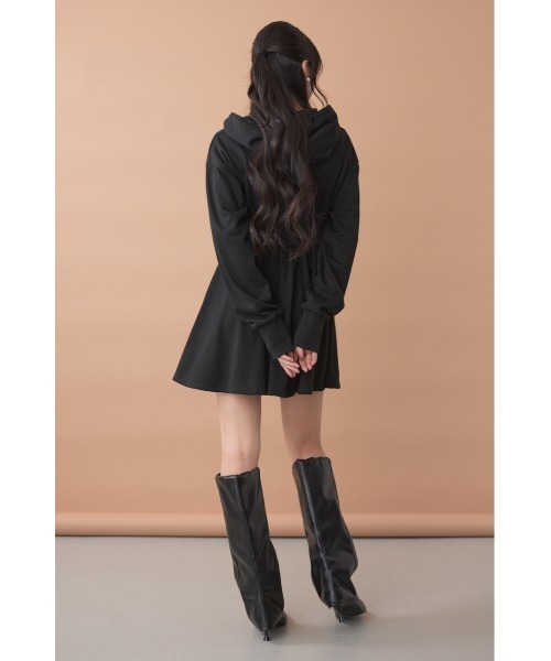 rienda（リエンダ）の「フーディーミニカットワンピース　秋服（ワンピース・レディース・ブラック/アイボリー/ライトブラウン・SMALL/MEDIUM）」の6枚目の写真