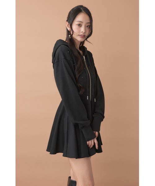 rienda（リエンダ）の「フーディーミニカットワンピース　秋服（ワンピース・レディース・ブラック/アイボリー/ライトブラウン・SMALL/MEDIUM）」の8枚目の写真