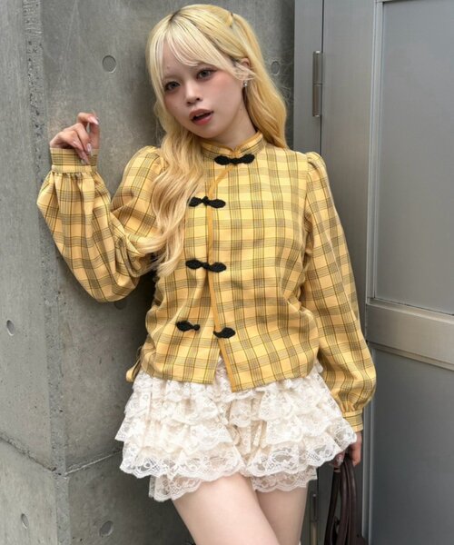 continuer de NICE CLAUP(コンティニューデナイスクラップ)の「ドロストチャイナブラウス(シャツ/ブラウス・レディース・ブラウン系その他2/ブラック/イエロー系その他・FREE)」の9枚目の写真