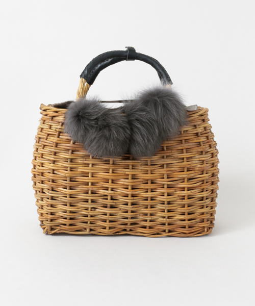URBAN RESEARCH（アーバンリサーチ）の「FleaStoreVegetal　Ponpon tote M（かごバッグ・レディース・ブラック/イエロー/グレー・FREE）」の3枚目の写真