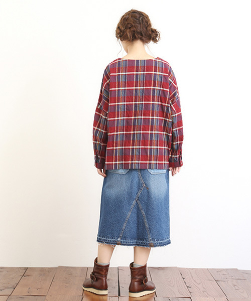 CUBE SUGAR（キューブシュガー）の「シャーリングチェックT-ブラウス（シャツ/ブラウス・レディース・ベージュ系その他/ブルー系その他/イエロー系その他/レッド系その他・M）」の8枚目の写真