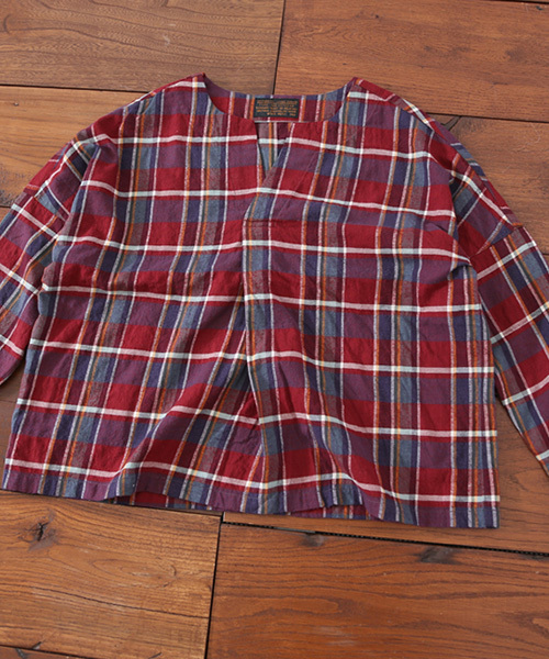 CUBE SUGAR（キューブシュガー）の「シャーリングチェックT-ブラウス（シャツ/ブラウス・レディース・ベージュ系その他/ブルー系その他/イエロー系その他/レッド系その他・M）」の9枚目の写真