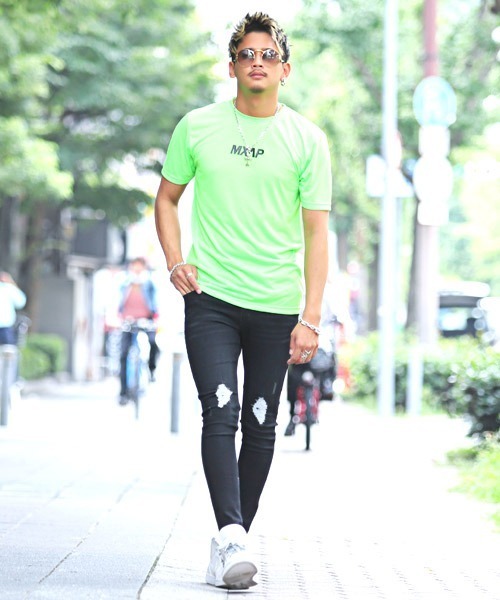 LUXSTYLE（ラグスタイル）の「クラッシュストレッチスキニーデニムカットオフパンツ（デニムパンツ・メンズ・ライトブルー/ネイビー/ブルー/ブラック系その他/ブルー系その他/ブラック/インディゴブルー/ダークグレー/ダークブルー/サックスブルー・L/M/XL/S）」の21枚目の写真