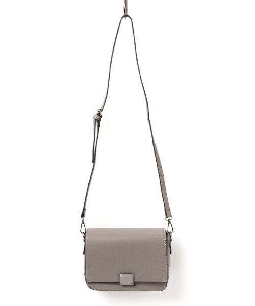 PLAIN CLOTHING（プレーンクロージング）の「フロントスクエアショルダーバッグ【PLAIN CLOTHING】（ショルダーバッグ・レディース・ライトグレー/ブラック/グレー/キャメル・FREE）」の13枚目の写真