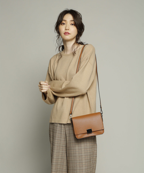 PLAIN CLOTHING（プレーンクロージング）の「フロントスクエアショルダーバッグ【PLAIN CLOTHING】（ショルダーバッグ・レディース・ライトグレー/ブラック/グレー/キャメル・FREE）」の19枚目の写真