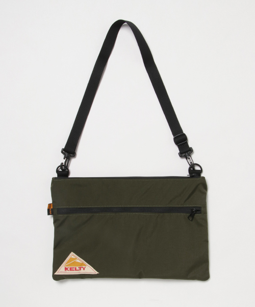 KELTY（ケルティ）の「【KELTY/ケルティ】ナイロンサコッシュ　フラットポーチL / VINTAGE FLAT POUCH L（ショルダーバッグ・メンズ・レッド/サンドベージュ/ブルー/ネイビー/ブラウン系その他/グレー/オリーブドラブ/ブラック/マスタード/タン/オリーブ/ダークグレー/ホワイト/ピンク/グリーン/パープル・FREE）」の22枚目の写真