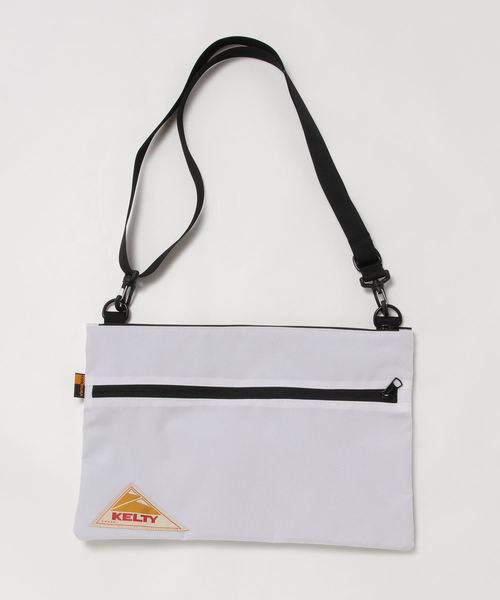 KELTY（ケルティ）の「【KELTY/ケルティ】ナイロンサコッシュ　フラットポーチL / VINTAGE FLAT POUCH L（ショルダーバッグ・メンズ・レッド/サンドベージュ/ブルー/ネイビー/ブラウン系その他/グレー/オリーブドラブ/ブラック/マスタード/タン/オリーブ/ダークグレー/ホワイト/ピンク/グリーン/パープル・FREE）」の2枚目の写真