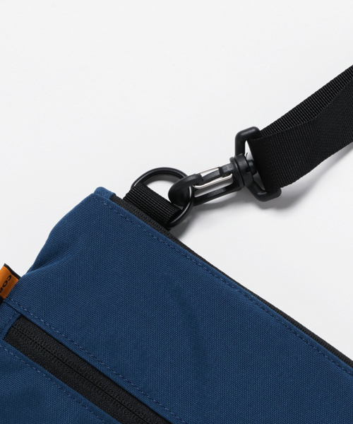 KELTY（ケルティ）の「【KELTY/ケルティ】ナイロンサコッシュ　フラットポーチL / VINTAGE FLAT POUCH L（ショルダーバッグ・メンズ・レッド/サンドベージュ/ブルー/ネイビー/ブラウン系その他/グレー/オリーブドラブ/ブラック/マスタード/タン/オリーブ/ダークグレー/ホワイト/ピンク/グリーン/パープル・FREE）」の18枚目の写真