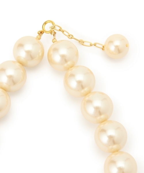 Ray BEAMS（レイビームス）の「February for BEAMS / ビックパールネックレス（ネックレス・レディース・ホワイト・ONE SIZE）」の6枚目の写真