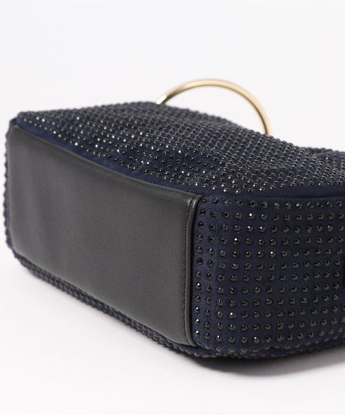 NATURAL BEAUTY BASIC（ナチュラルビューティーベーシック）の「ホットフィットスクエアポシェット（ショルダーバッグ・レディース・ベージュ/ネイビー・ﾌﾘ-）」の4枚目の写真