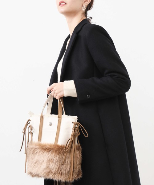 STUDIOUS(ステュディオス)の「【luminarico】エコファー&キルトスタッズ2wayトート(ショルダーバッグ・レディース・ブラック/ベージュ・FREE)」の10枚目の写真