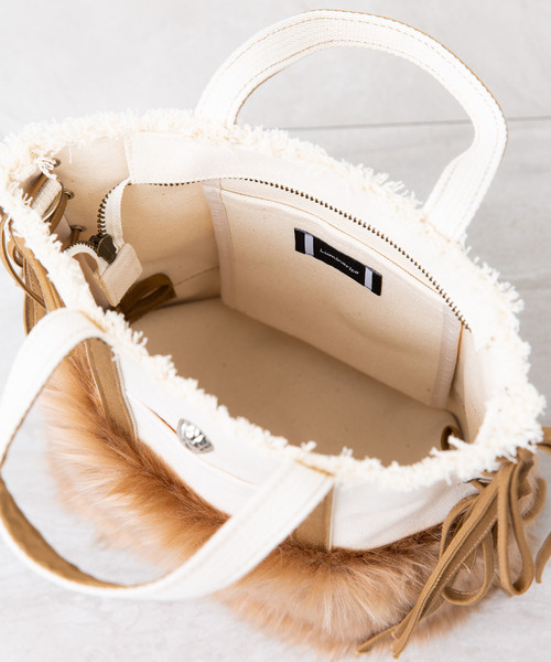 STUDIOUS(ステュディオス)の「【luminarico】エコファー&キルトスタッズ2wayトート(ショルダーバッグ・レディース・ブラック/ベージュ・FREE)」の3枚目の写真