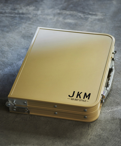 JKM（ジェイケイエム）の「JKM / コンパクト折りたたみテーブル（アウトドアグッズ・レディース・サンドベージュ・ONE SIZE）」の2枚目の写真