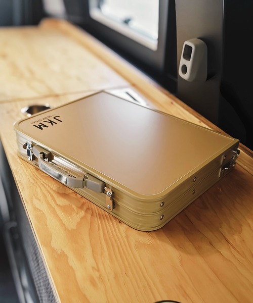 JKM（ジェイケイエム）の「JKM / コンパクト折りたたみテーブル（アウトドアグッズ・レディース・サンドベージュ・ONE SIZE）」の5枚目の写真