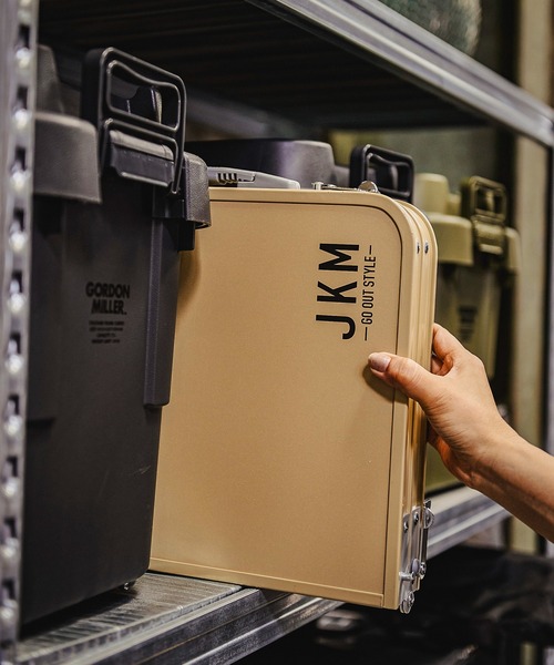 JKM（ジェイケイエム）の「JKM / コンパクト折りたたみテーブル（アウトドアグッズ・レディース・サンドベージュ・ONE SIZE）」の12枚目の写真