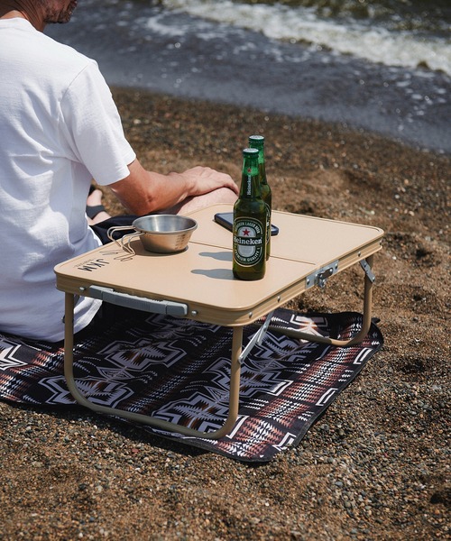 JKM（ジェイケイエム）の「JKM / コンパクト折りたたみテーブル（アウトドアグッズ・レディース・サンドベージュ・ONE SIZE）」の18枚目の写真