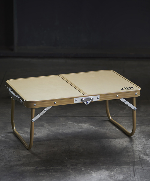 JKM（ジェイケイエム）の「JKM / コンパクト折りたたみテーブル（アウトドアグッズ・レディース・サンドベージュ・ONE SIZE）」の7枚目の写真