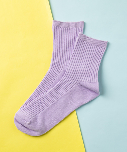 WEGO（ウィゴー）の「WEGO/リブ無地ソックス（ソックス/靴下・レディース・ホワイト/ブラック/ダークグリーン/パープル/オフホワイト/カーキ/サックスブルー/ライトブラウン/マスタード/ライトパープル/ライトイエロー/キャメル/ライトピンク/ワイン/ブラウン/ダークグレー・FREE）」の11枚目の写真