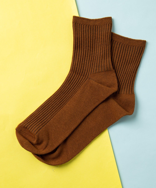 WEGO（ウィゴー）の「WEGO/リブ無地ソックス（ソックス/靴下・レディース・ホワイト/ブラック/ダークグリーン/パープル/オフホワイト/カーキ/サックスブルー/ライトブラウン/マスタード/ライトパープル/ライトイエロー/キャメル/ライトピンク/ワイン/ブラウン/ダークグレー・FREE）」の14枚目の写真