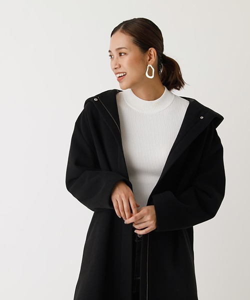 AZUL by moussy(アズールバイマウジー)の「SIDE SLIT HOODIE COAT/サイドスリットフーディコート(ステンカラーコート・レディース・ブラック/サックスブルー/ライトベージュ・SMALL/MEDIUM)」の4枚目の写真