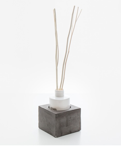 sarasa design（サラサデザイン）の「b2c シンプルリード ラタン ツリー L（ルームフレグランス/お香・レディース・ナチュラル・ONESIZE）」の2枚目の写真