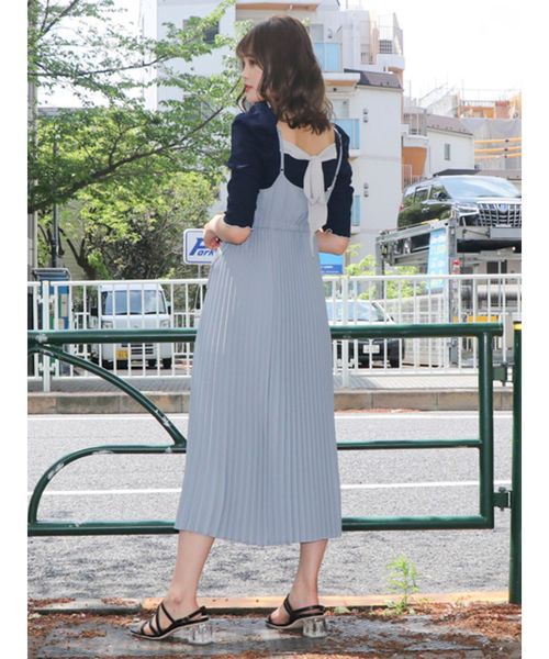 dazzlin（ダズリン）の「プリーツラインディティールワンピース【キャミワンピース】（ワンピース・レディース・ベージュ/カーキ/その他1/ブルー・SMALL/MEDIUM）」の8枚目の写真