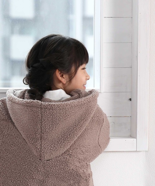 classicalelf(クラシカルエルフ)の「キッズ お揃いコーデにも。フーディージップアップジャケット(ブルゾン・キッズ・モカ/アイボリー/ブラック/ベージュ・140/150/130/160)」の6枚目の写真