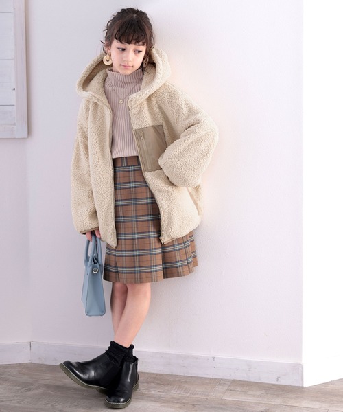 classicalelf(クラシカルエルフ)の「キッズ お揃いコーデにも。フーディージップアップジャケット(ブルゾン・キッズ・モカ/アイボリー/ブラック/ベージュ・140/150/130/160)」の10枚目の写真