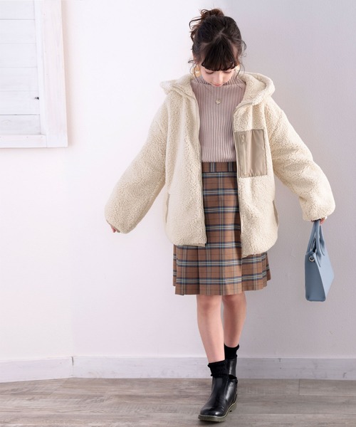 classicalelf(クラシカルエルフ)の「キッズ お揃いコーデにも。フーディージップアップジャケット(ブルゾン・キッズ・モカ/アイボリー/ブラック/ベージュ・140/150/130/160)」の13枚目の写真