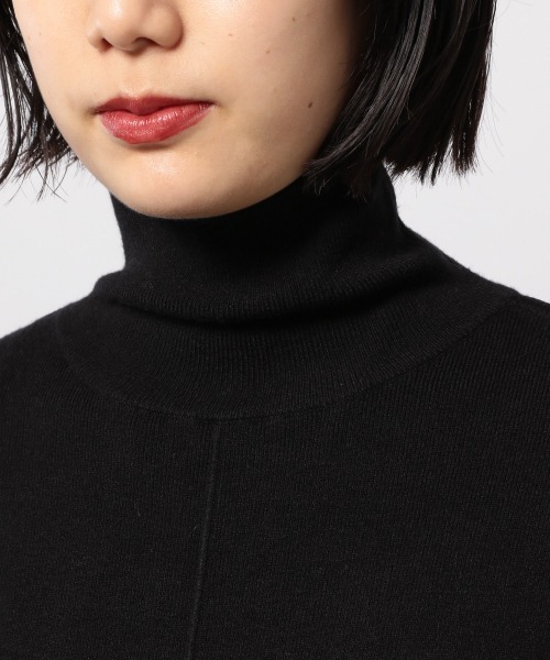 PAGEBOY（ページボーイ）の「アウトリンキングハイネックニットワンピース（ワンピース・レディース・ブラック/ダークブラウン/オフホワイト/ライラック・FREE）」の18枚目の写真