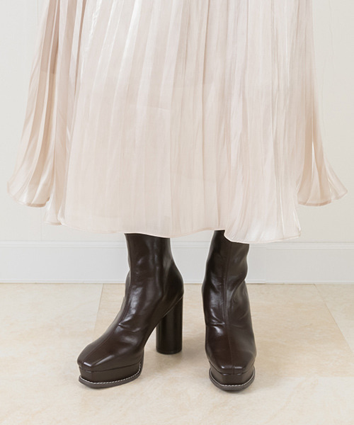 RANDA（ランダ）の「ストレスフリー/ストレッチステッチピースショートブーツ（ブーツ・レディース・ダークブラウン/ブラック/ワイン・S/M/L/LL）」の7枚目の写真