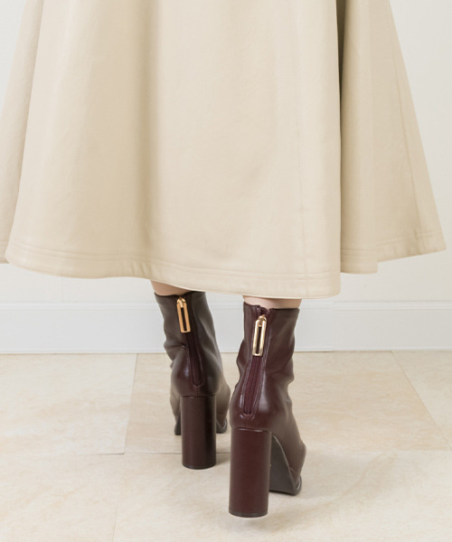 RANDA（ランダ）の「ストレスフリー/ストレッチステッチピースショートブーツ（ブーツ・レディース・ダークブラウン/ブラック/ワイン・S/M/L/LL）」の9枚目の写真