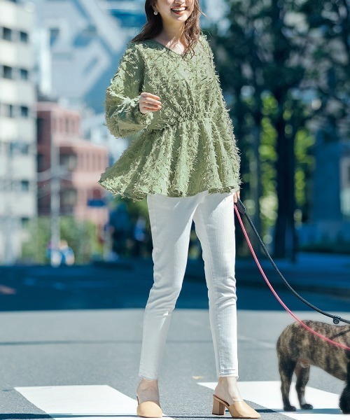 RANAN（ラナン）の「花柄ジャカードブラウス（シャツ/ブラウス・レディース・ミント・L/LL/3L/M）」の4枚目の写真