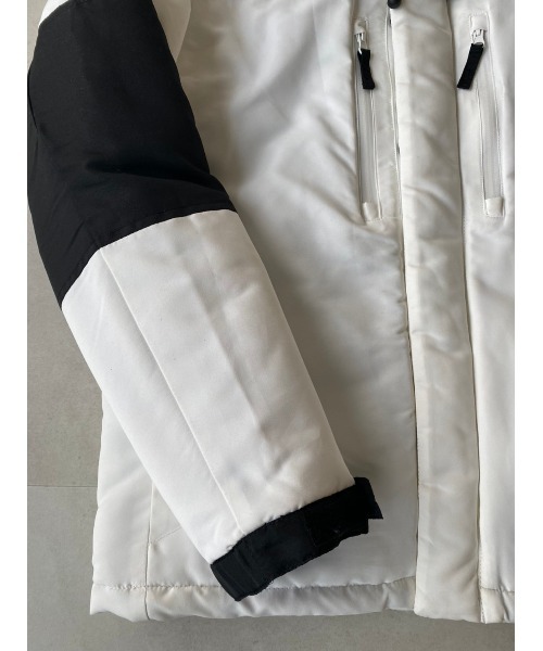 YARD PLUS（ヤードプリュス）の「YARD PLUS 切り換えボリュームジャケット（ブルゾン・メンズ・ブラック/ホワイト/ベージュ/カーキ・LARGE/MEDIUM）」の9枚目の写真