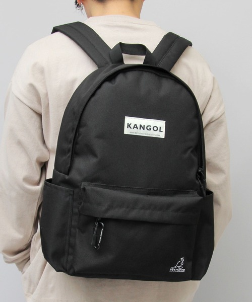 KANGOL（カンゴール）の「カラビナ付き スタンダード デイパック（バックパック/リュック・メンズ・ブラック・FREE）」の20枚目の写真
