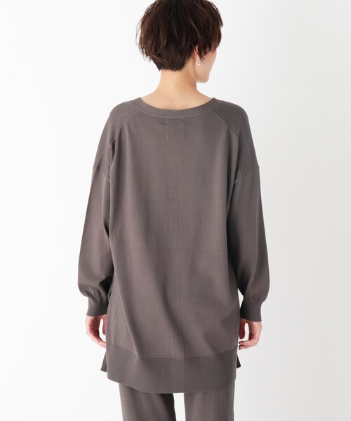 OPAQUE.CLIP（オペークドットクリップ）の「◆Lux organic cotton 天竺編みVネックロングカーディガン（カーディガン/ボレロ・レディース・ガンメタ/オフホワイト/オリーブ・40/38）」の7枚目の写真