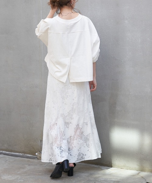 Chico（チコ）の「胸刺繍ショート丈ロンT（Tシャツ/カットソー