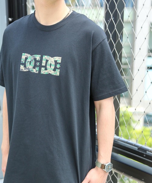 DC SHOES(ディーシーシューズ)の「21 20S BASIC WSTAR S/DCロゴ半袖Tシャツ(Tシャツ/カットソー・メンズ・ホワイト/ブラック系その他/ブラック・MEDIUM/LARGE/X-LARGE)」の2枚目の写真