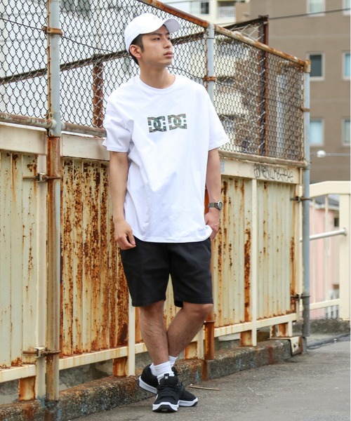 DC SHOES(ディーシーシューズ)の「21 20S BASIC WSTAR S/DCロゴ半袖Tシャツ(Tシャツ/カットソー・メンズ・ホワイト/ブラック系その他/ブラック・MEDIUM/LARGE/X-LARGE)」の14枚目の写真