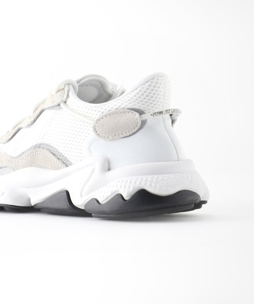 adidas（アディダス）の「ADIDAS OZWEEGO（スニーカー・レディース・ホワイト・23.5cm/24cm/23cm/22.5cm/24.5cm）」の7枚目の写真