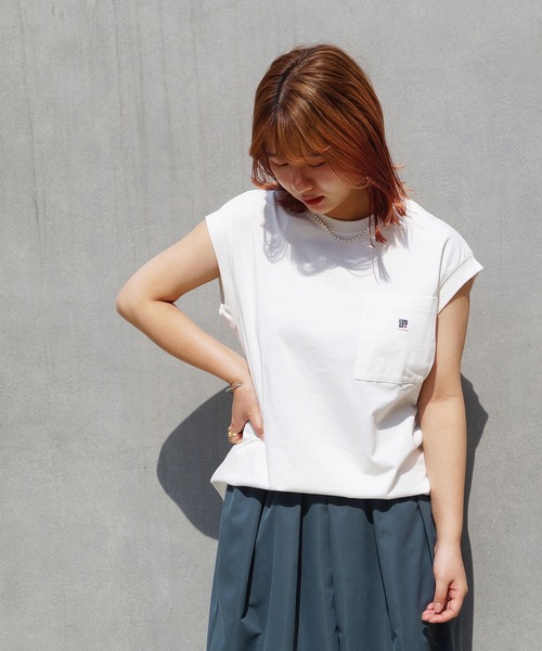 CONVERSE（コンバース）の「CONVERSEフレンチスリーブTシャツ（Tシャツ/カットソー・レディース・ダークブラウン/ホワイト/ブラック・FREE）」の6枚目の写真