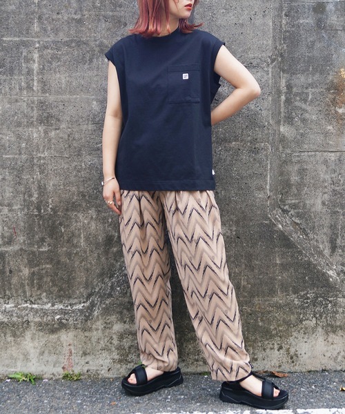 CONVERSE（コンバース）の「CONVERSEフレンチスリーブTシャツ（Tシャツ/カットソー・レディース・ダークブラウン/ホワイト/ブラック・FREE）」の22枚目の写真